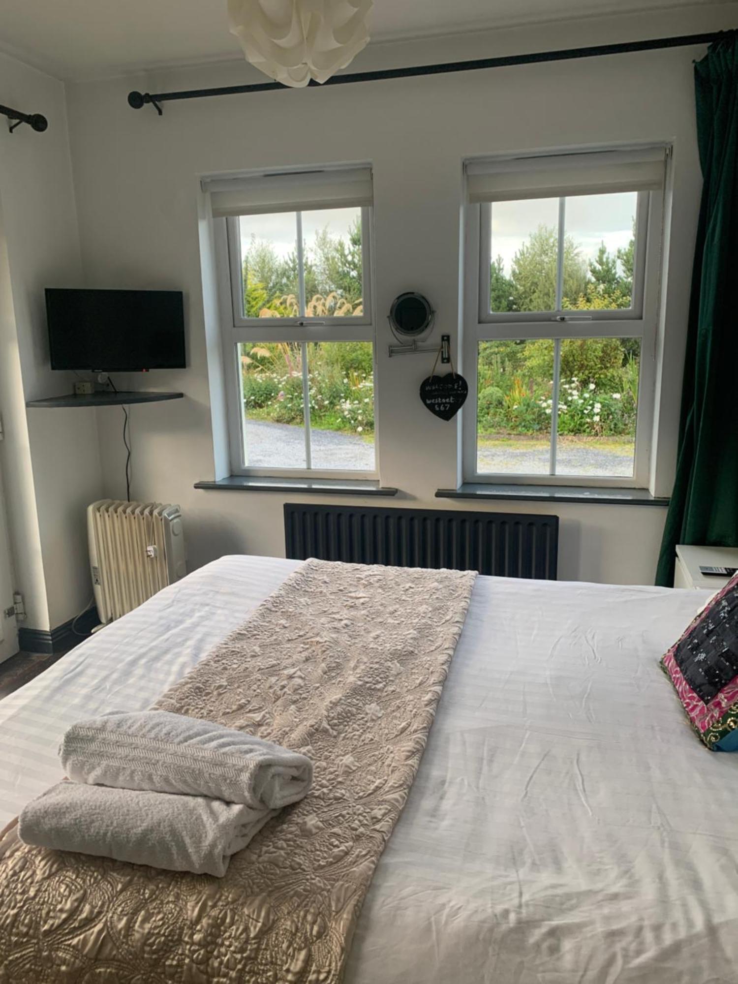Isserkelly House Clonbur Buitenkant foto
